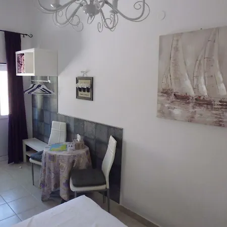 Center Olivia Gæstehus 3*