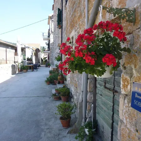 Vendégház Center Olivia Hvar Town