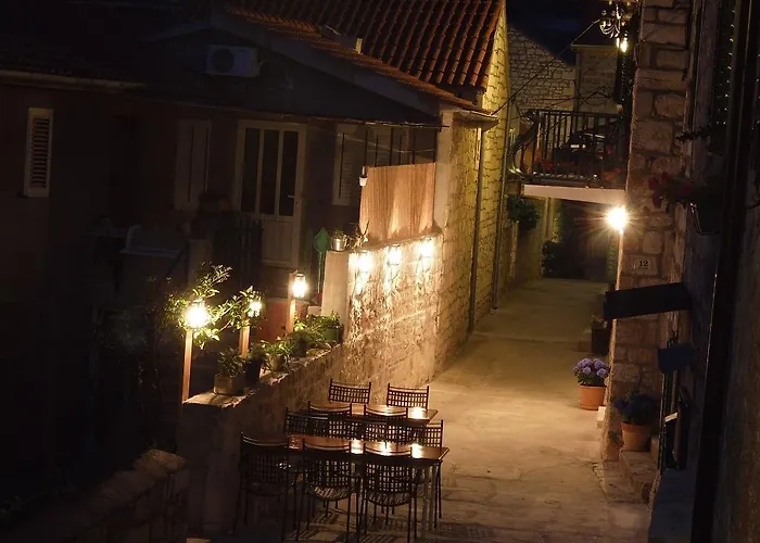 Center Olivia 3* Hvar Town